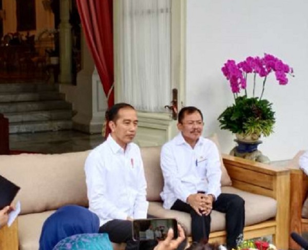 Presiden Jokowi dan Menkes Terawan Agus Putranto