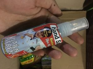 Hand sanitizer bantuan Kemensos yang ditempeli Bupati Klaten Sri Mulyani/dok.Twitter