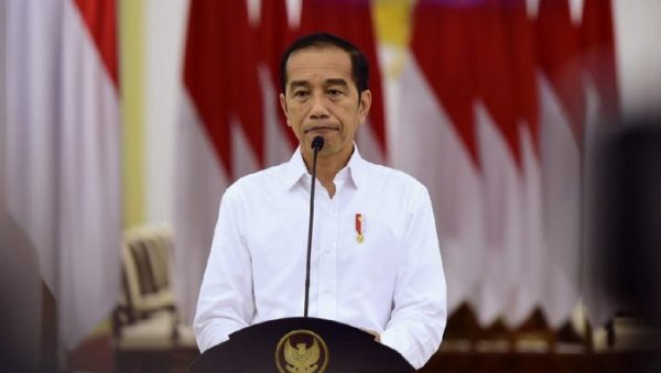 Presiden Joko Widodo (Jokowi) memberikan instruksi terbaru mengenai pencegahan virus corona. Semua orang harus pakai masker kalau keluar rumah/ist