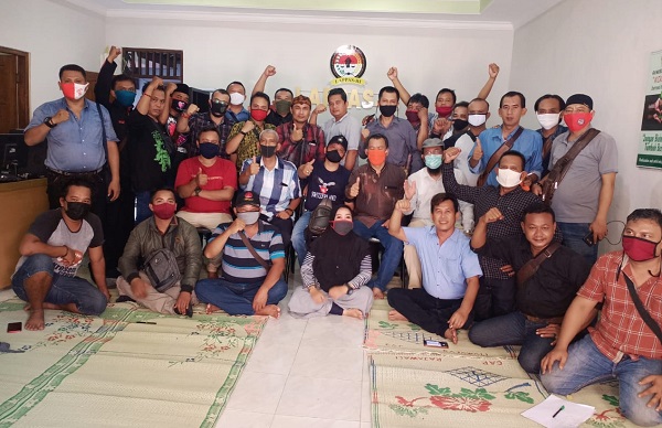 Halal Bihalal Idul Fitri 1441 H para aktivis dan jurnalis Kabupaten Brebes di Kantor Sekretariat LSM Kantor Sekretariat LSM LAPPAS-RI, Rabu (27/5/2020)/Foto: istimewa