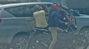 Aksi perampokan dengan memecah kaca mobil di Depok/tangkapan layar video
