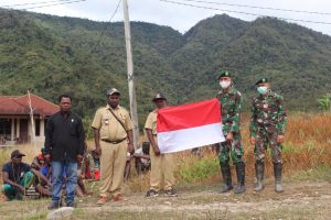 Satgas Pamrahwan Yonif 754/ENK/20/3 Kostrad bersama dengan masyarakat Distrik Jila, Papua/Foto:Ist