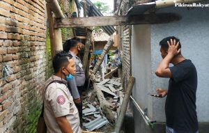 Puluhan rumah rusak akibat gempa Pangandaran, Minggu (25/10/2020) - Foto: Istimewa