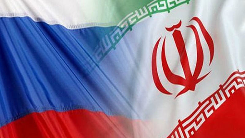 Bendera Rusia dan Iran - Foto: ParsToday