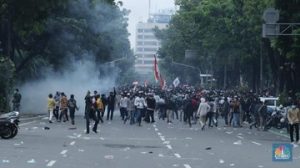 Kerusuhan terjadi di kawasan Thamarin - Foto: CNBC Indonesia