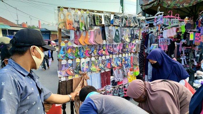 Penjual masker - Foto: Istimewa