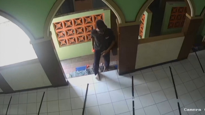 Viral Aksi Pencurian Kotak Amal Masjid Di Ngawi Terekam Cctv
