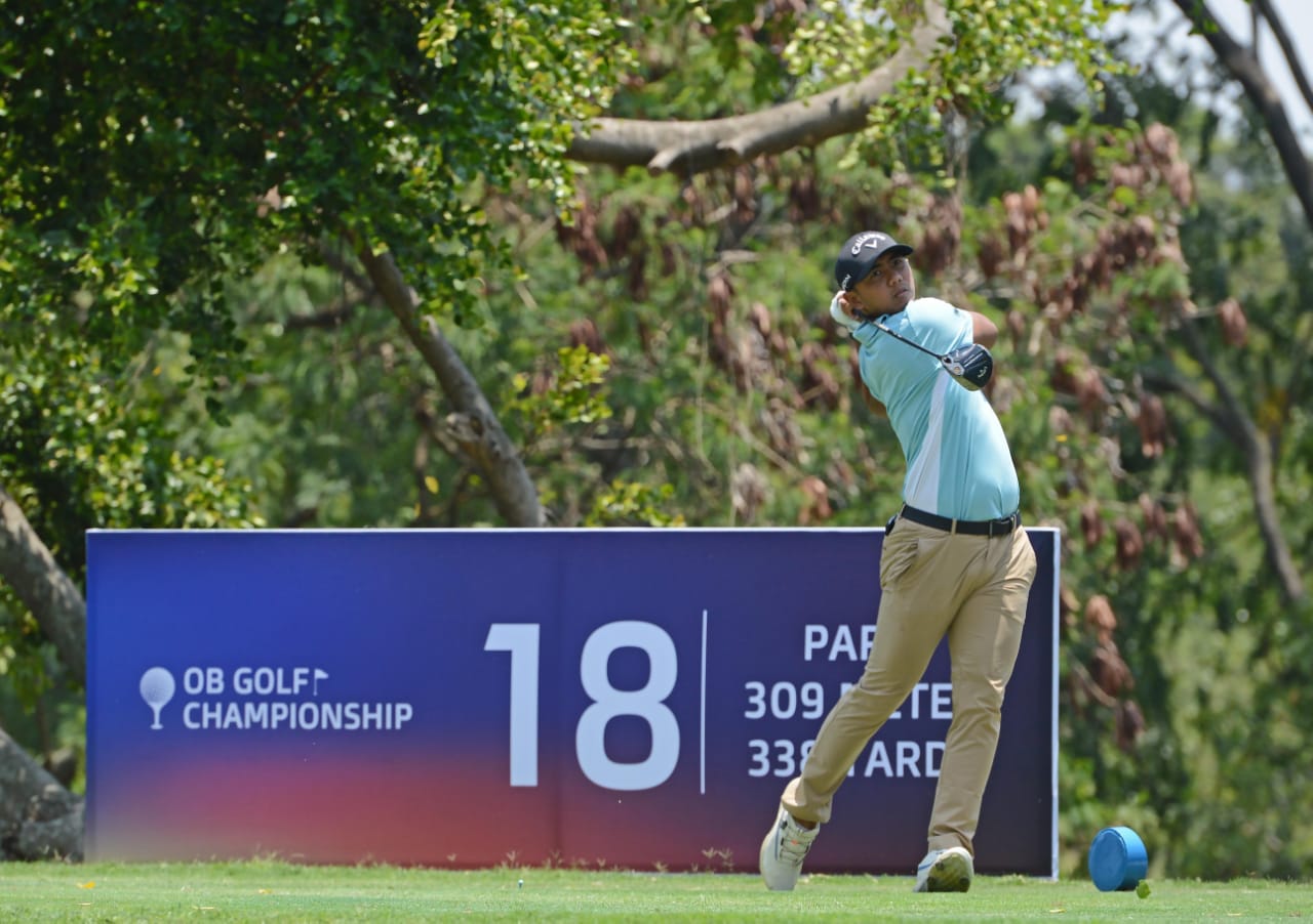 Pegolf Indonesia Naraajie Emerald Ramadhanputra mengawali putaran pertama OB Golf Championship (turnamen Asian Development Tour) dengan hasil yang memuaskan. Foto/ob golf