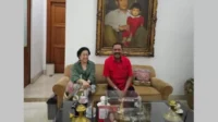 Ketua DPC PDIP Solo FX Hadi Rudyatmo menemui Ketua Umum DPP PDIP Megawati Soekarnoputri untuk menjelaskan soal statementnya meminta Gibran mundur dari PDIP. Foto/Instagram @fx.rudyatmo A A A