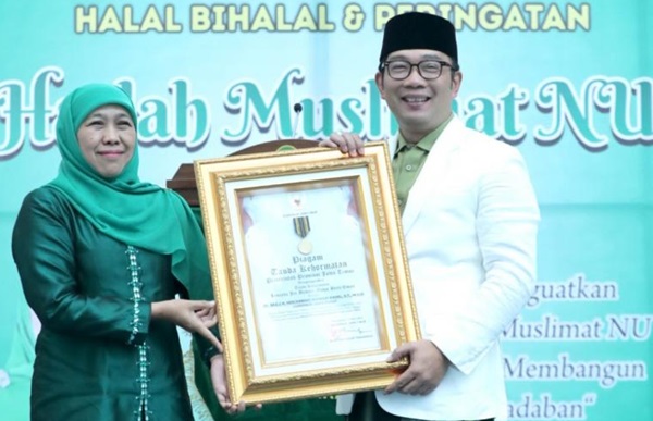 Khofifah Indar Parawansa dan Ridwan Kamil