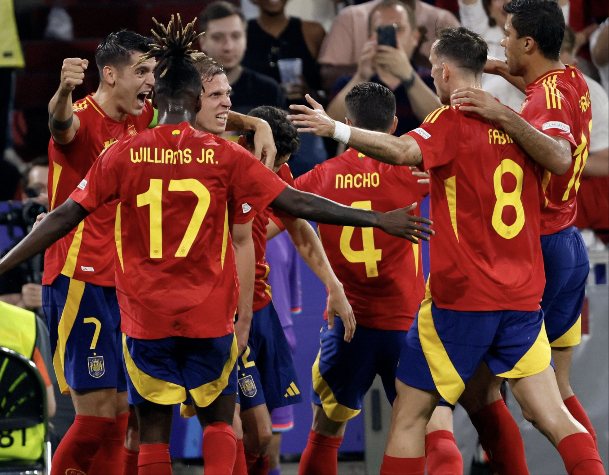 Kalahkan Prancis 2-1, Spanyol Masuk Final